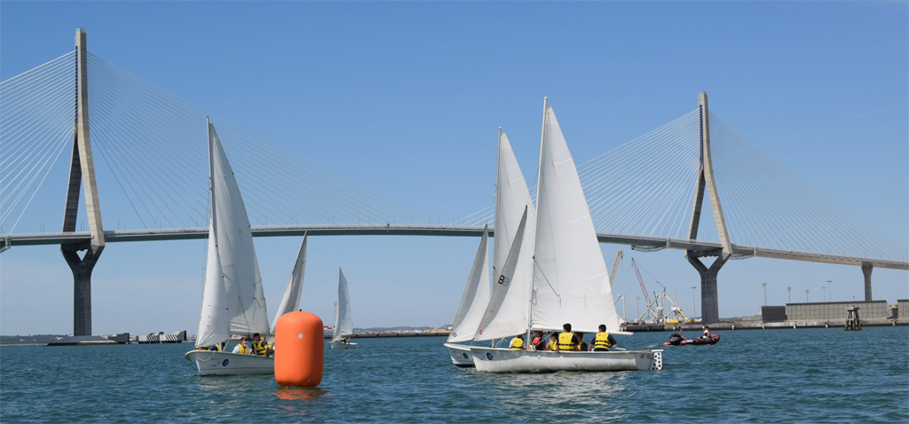 Start of the UCA Regatta League for the 21/22 academic year, organized by the Nautical Campus and the Sports Department.